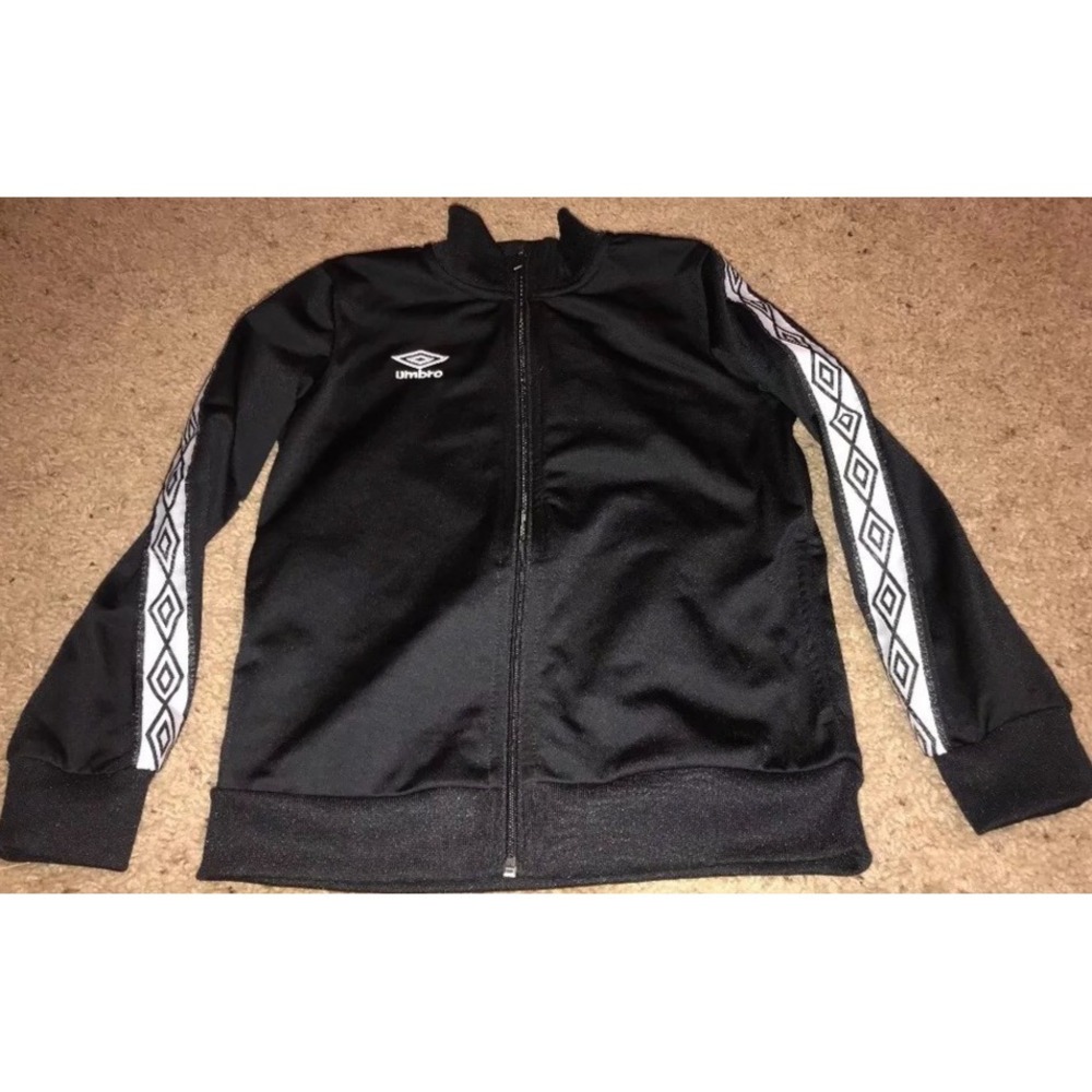 UMBRO Black And White Full Zipper‎ Jacket Boys Small 6 / 7 Soccer